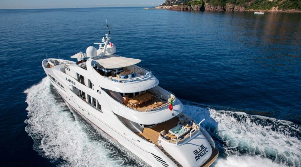 yacht de luxe saint tropez