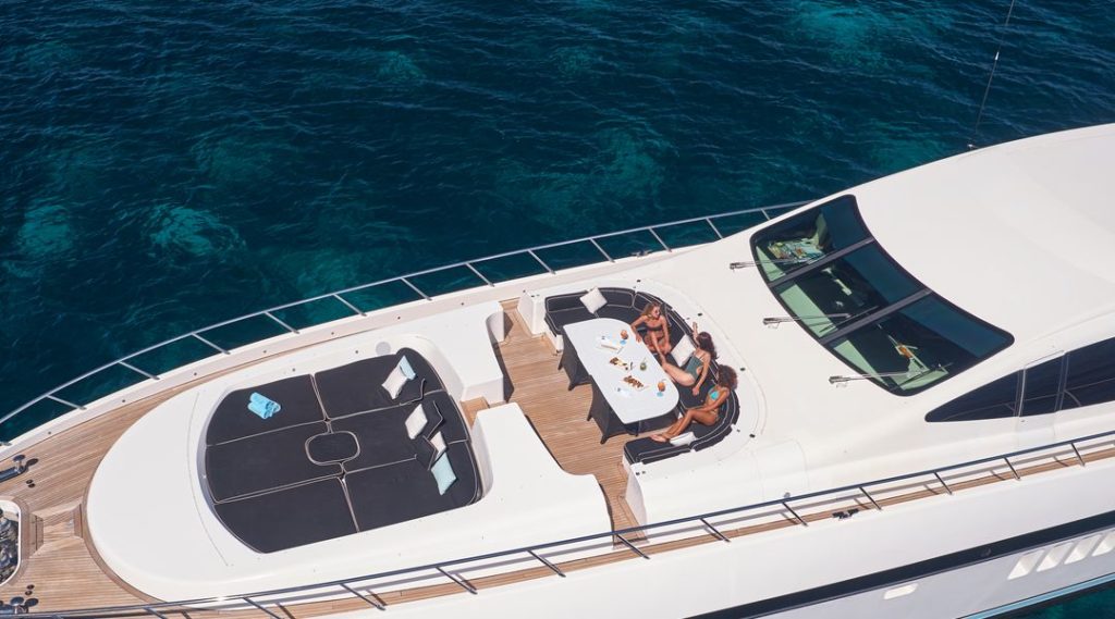 yacht de luxe saint tropez